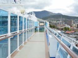 Diamond Princess Forward sun deck picture